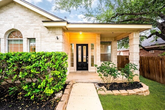 Photo - READY NOW! Modern & Updated One Story Ranch