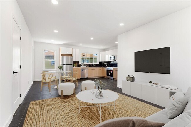 Photo - 70 Billings Ave Unidad 2