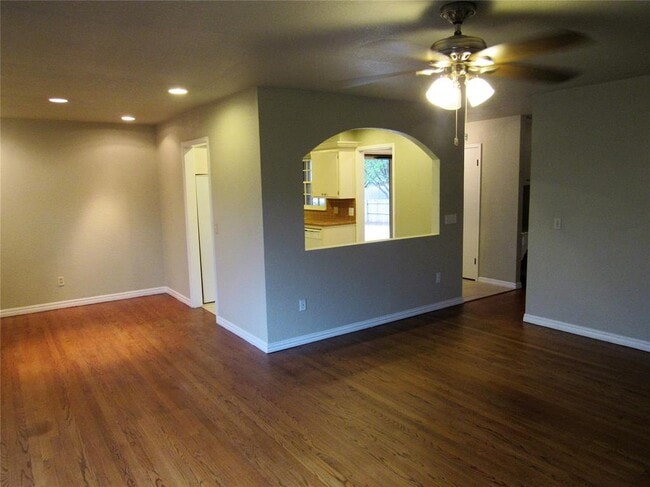 Photo - 9909 Sunnymeade Pl