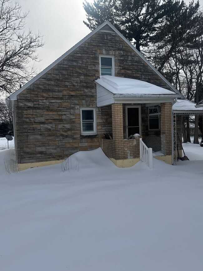 Photo - Newly Renovated 3-bedroom, 1-bathroom home in Bethlehem Township