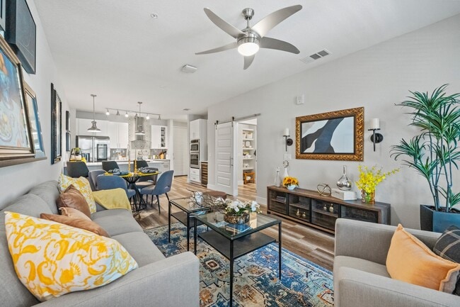 Photo - Addison Square