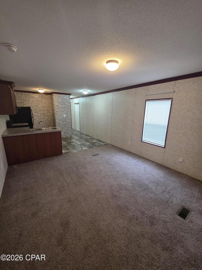 Photo - 5921 Nadine Rd