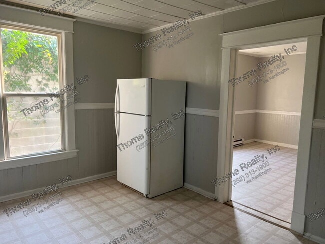 Photo - 1314 Clark St
