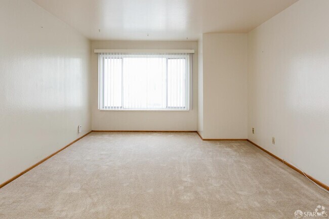 Building Photo - 322 2nd Ave Rental