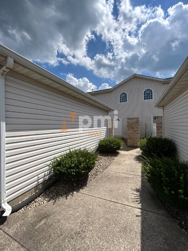 Photo - 162 Mallard Pointe Dr Condo