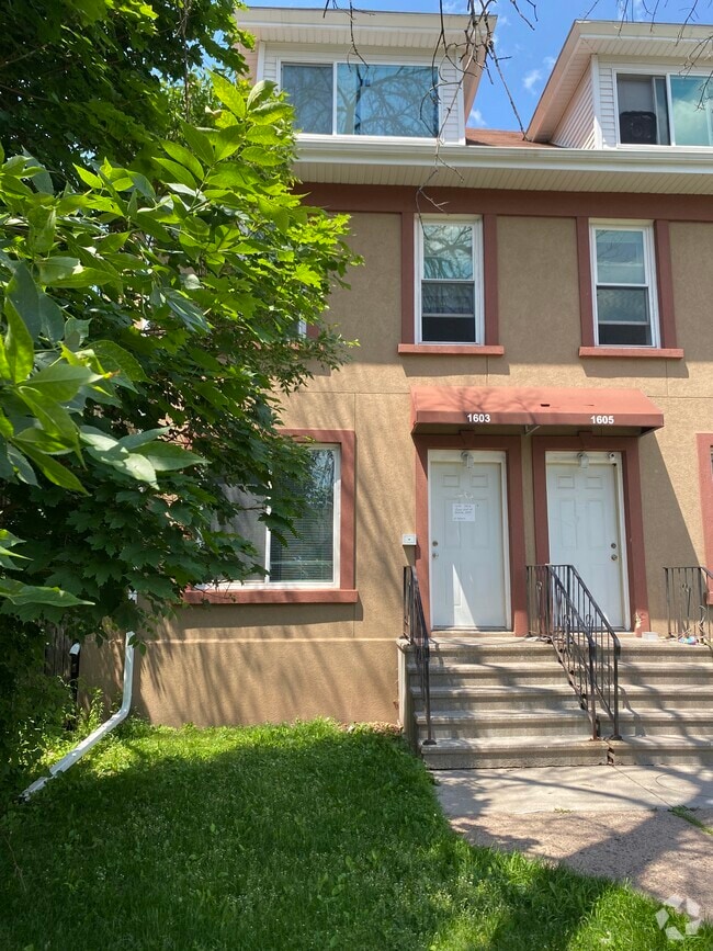 Building Photo - 1603 E 4th St Unit 1 Rental