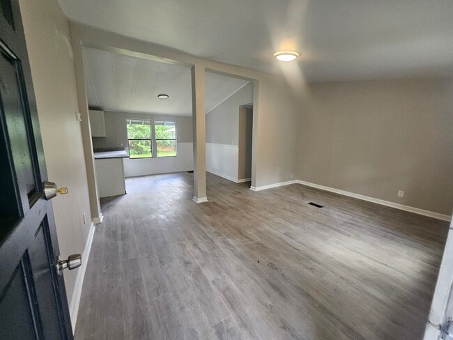 Photo - 13263 Pate Rd W