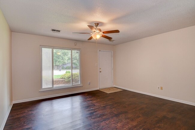 Photo - 4269 Grove Ct