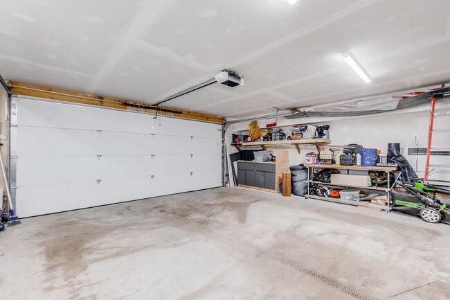 Photo - Bright 1-Bedroom Garage Suite & Double Garage/Parking Pad in Montrose Area