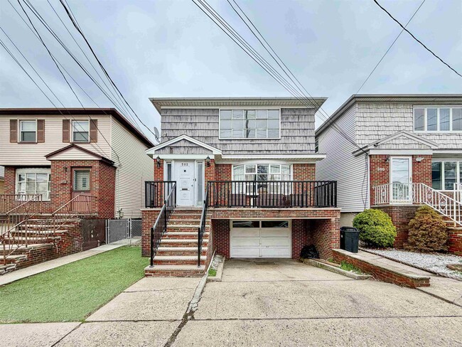 Photo - 502 Ave E Unidad 2