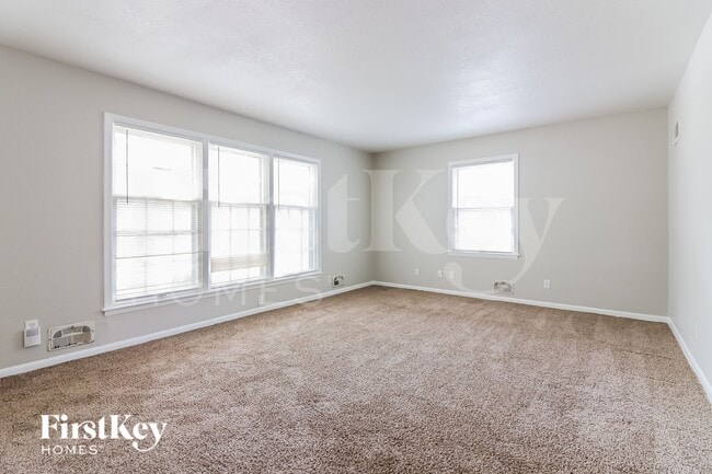 Photo - 3508 S Leslie Ave