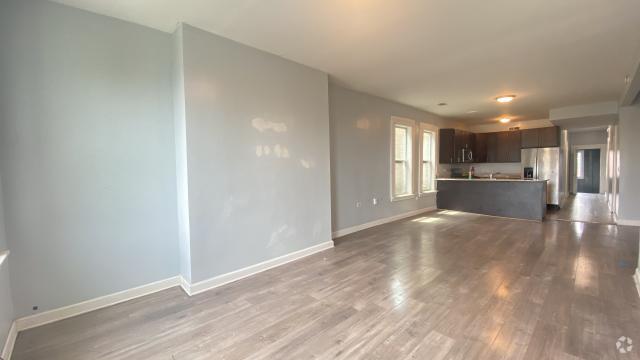 Building Photo - 3 bedroom in Chicago IL 60622 Unit 3 Rental