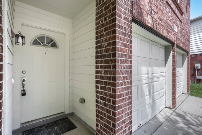 Photo - 10506 Sugar Trace Dr