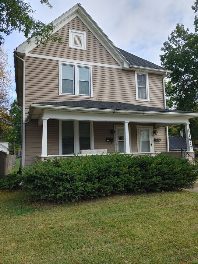 1637 19th Street - 1637 19th Street Unit Apt. B