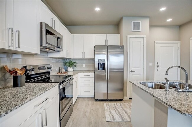 Skyview North Apartments