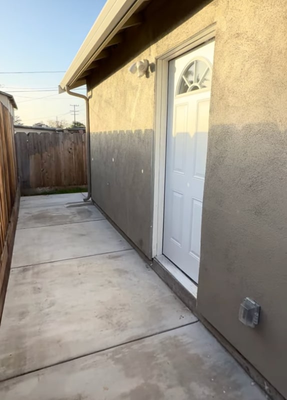 Photo - 367 Chaparral St