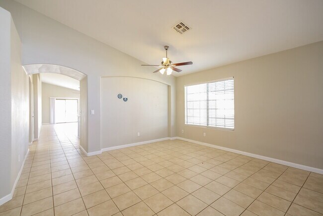 Photo - 15550 N Naegel Dr