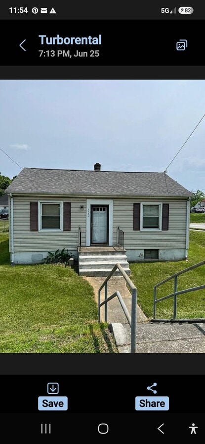 Photo - 2436 King St NE