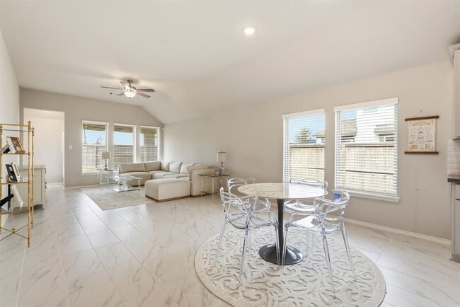 Photo - 10526 Cabot Trl