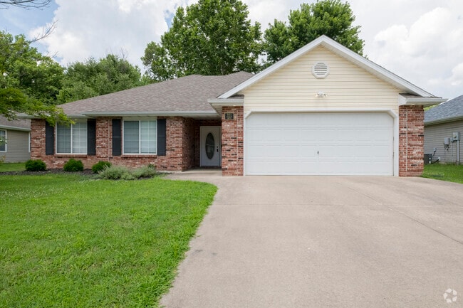 Building Photo - 901 Norman Dr Rental