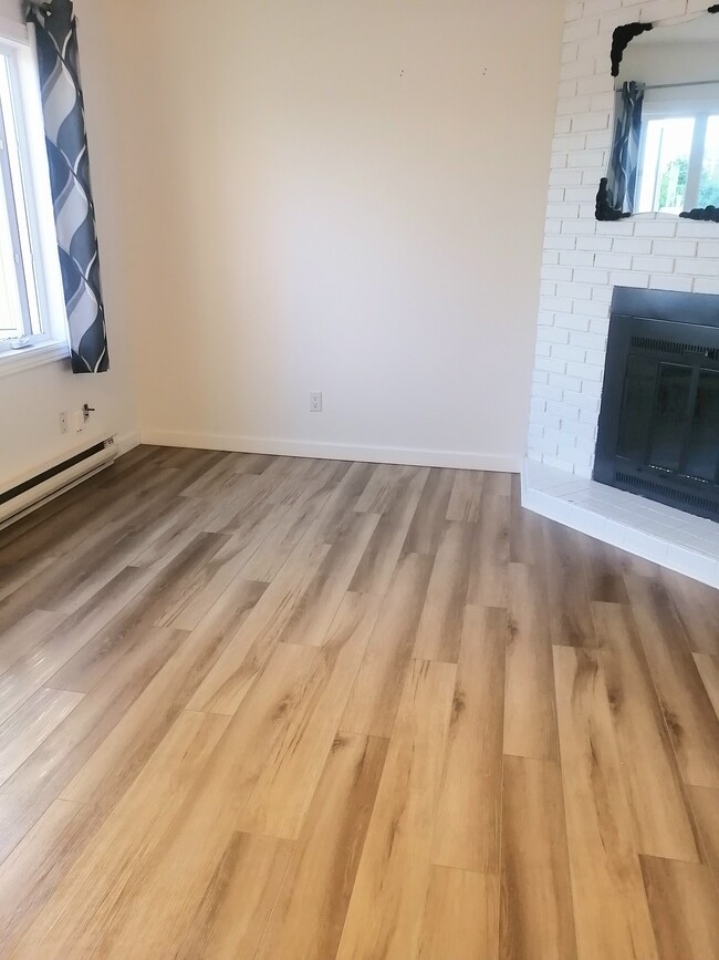 Photo - 1 Bed / 1 Bath Apartment for Rent! Available May 1st! Unité 6