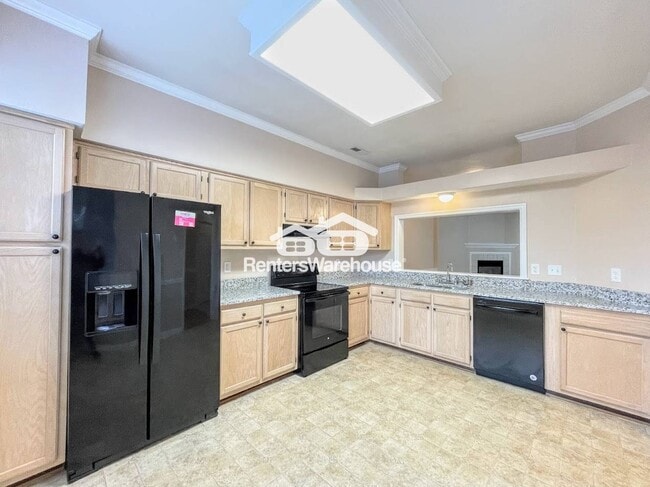 Photo - 434 S Lake Cir