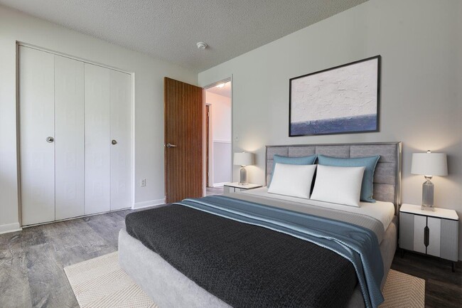 Dixon Manor Apartment Homes