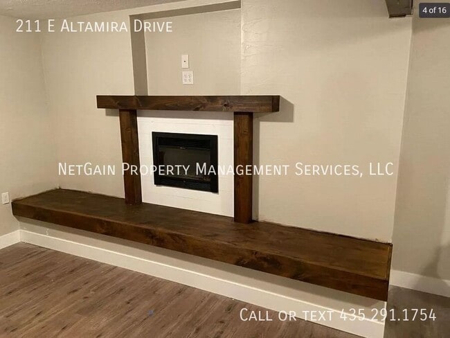 Photo - 211 E Altamira Dr