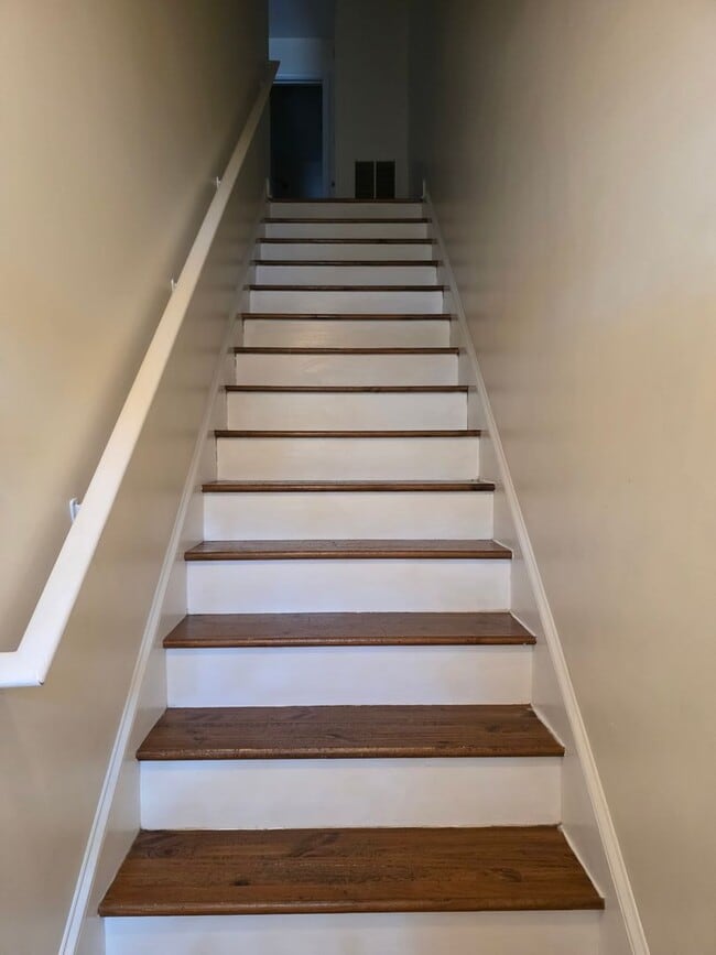 Photo - 3 bedroom 3 bath townhouse with one car ga...