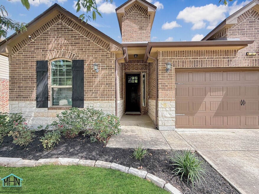 8720 Indian Bluff