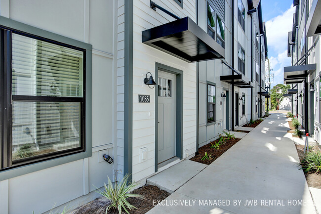 Photo - 1085 Porter St Townhome