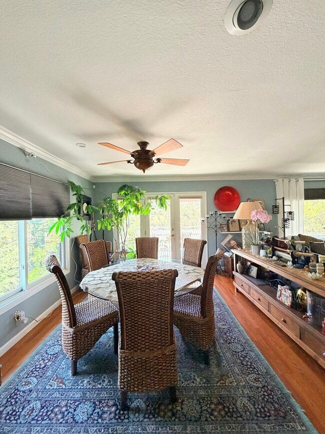 Photo - 3900 Turnley Ave