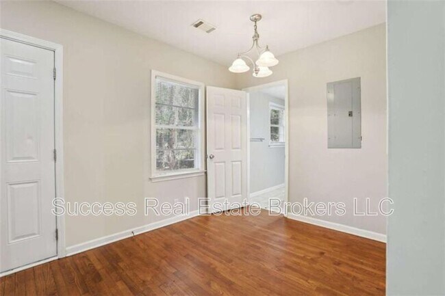 Photo - 1840 Camellia Dr