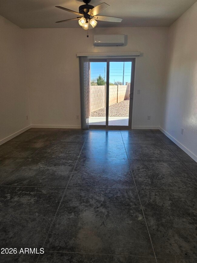 2206 Las Brisas Way
