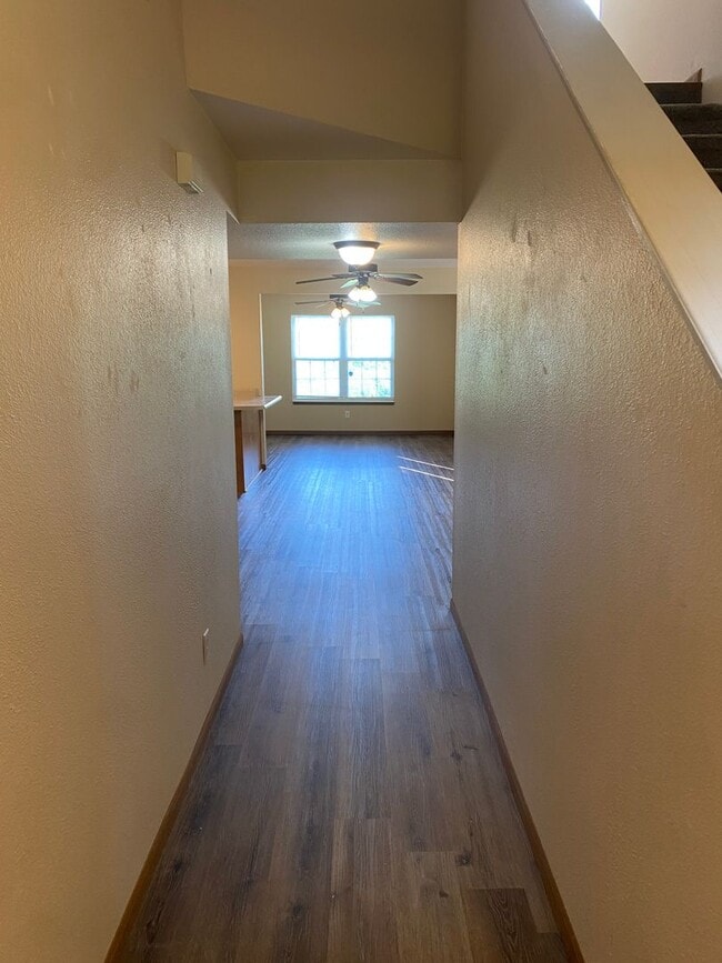 Photo - 16758 Huntington Ln Unit 16758 B Huntington Ln