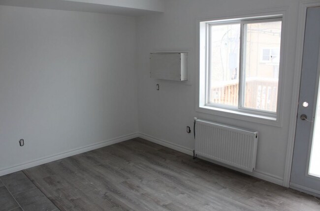 Photo - 625 Borthwick Ave Unit 300