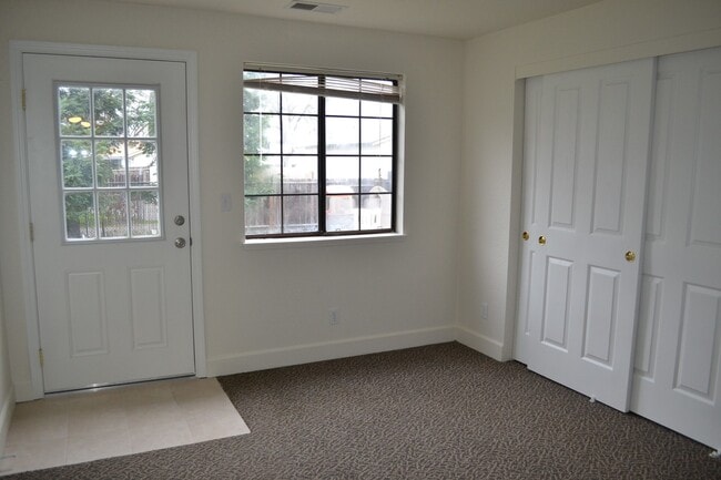 Photo - 26857 Madison St Unit B