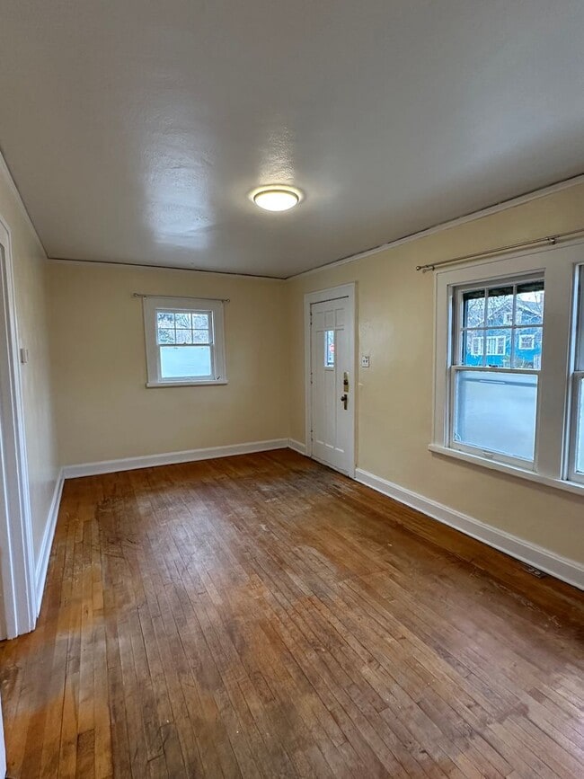 Photo - 1312/1316 Duplex Unidad 1316 1st St W