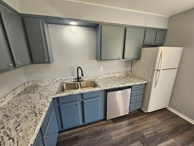 Photo - 1413 Plummer St Unidad Apt. 33