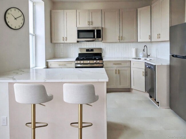 Photo - 60-85 71st Ave Unit 3