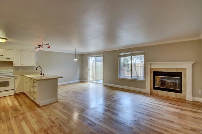 Photo - Spacious 3 bed Townhome with Fenced Yard, Garage, & Community Pool in Prime Boise Location!