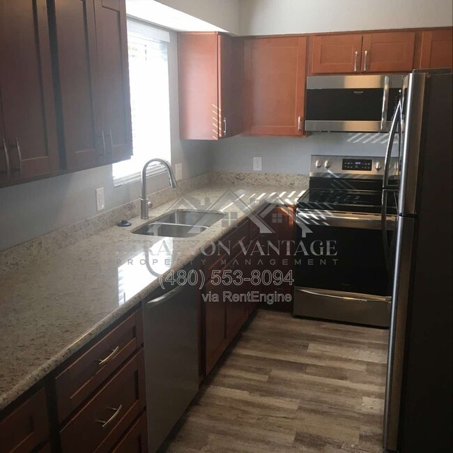 Photo - 852 N Stapley Dr