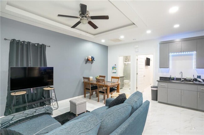 Photo - 22 W Chavez St Unit #2