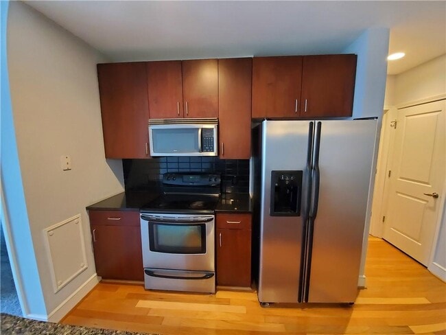 Photo - 950 W Peachtree St NW Unit 702