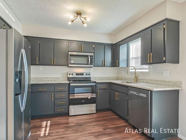 Photo - 1633 W Prairie St