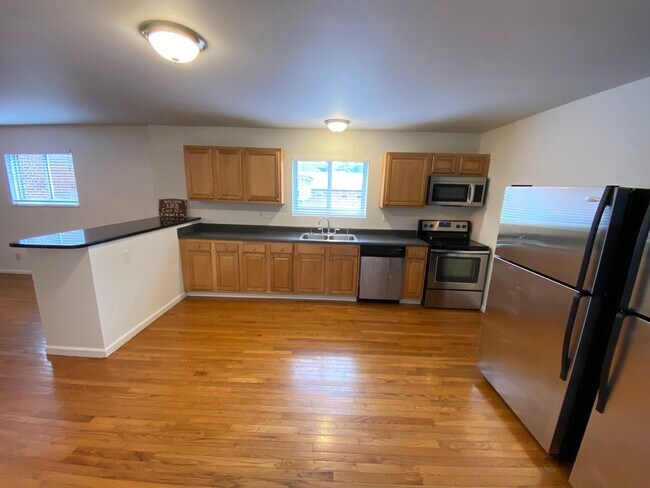 153 E 12th Ave Unit 02