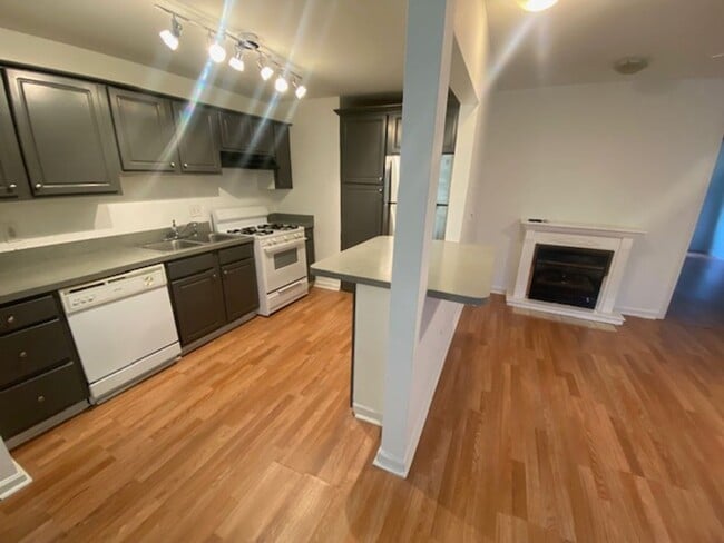 Photo - 883 Monroe Dr NE Unit 3
