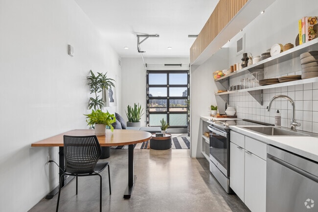 2BR, 1BA - 840SF - Kitchen / Dining Room
