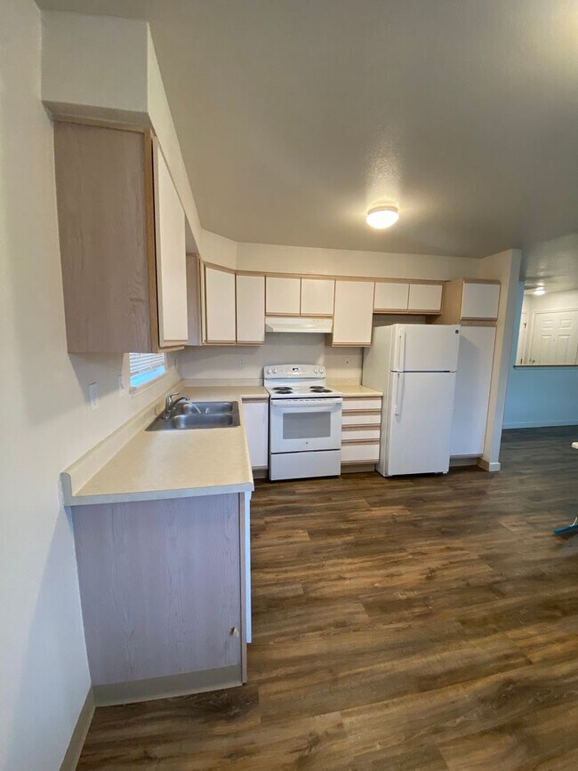 Photo - 331 S Meridian Rd Unidad 202