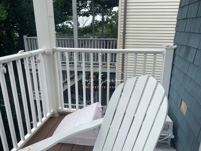 Photo - 47 Beech Glen St Unit 3